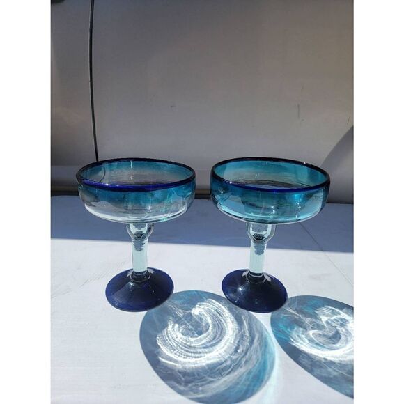 Set of 2 Teal Blue Trim & Foot Margarita Cocktail Party Glasses - Picture 2 of 2